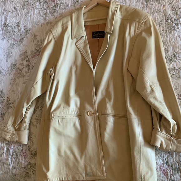 Cream leather jacket - Picture 1 of 2